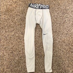 Women’s S Nike Pro dry fit leggings